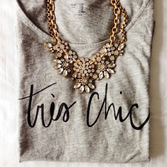 graphic tee and statement necklace