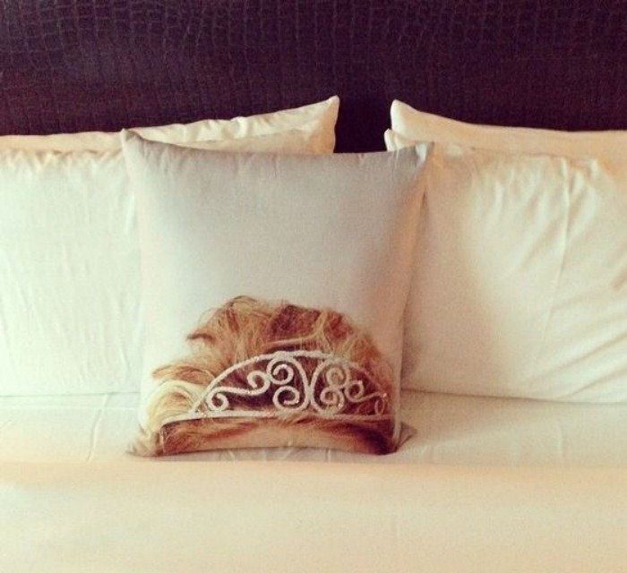 tiara pillow