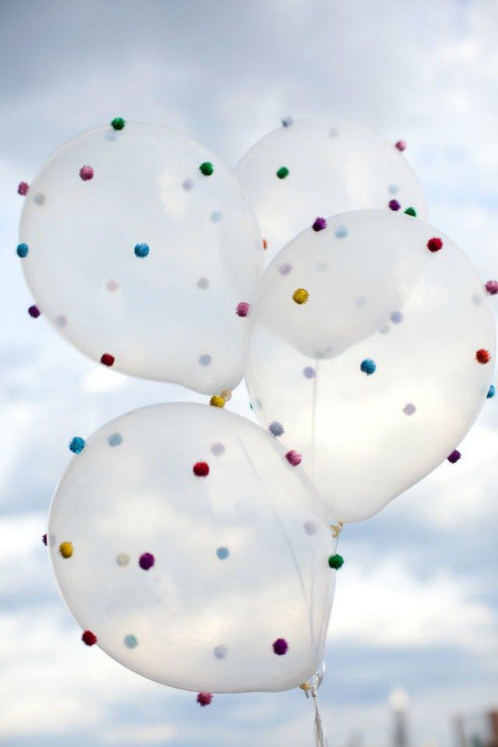 DIY pom pom balloons
