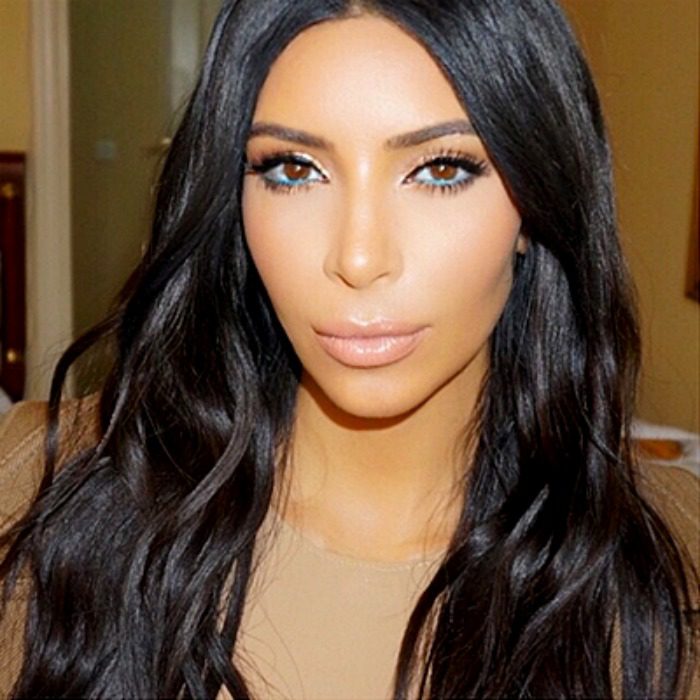 Kim Kardashian turquoise eyeliner