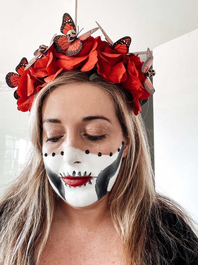 A Super Easy Day of the Dead Makeup Look for HalloweenHonestly Jamie