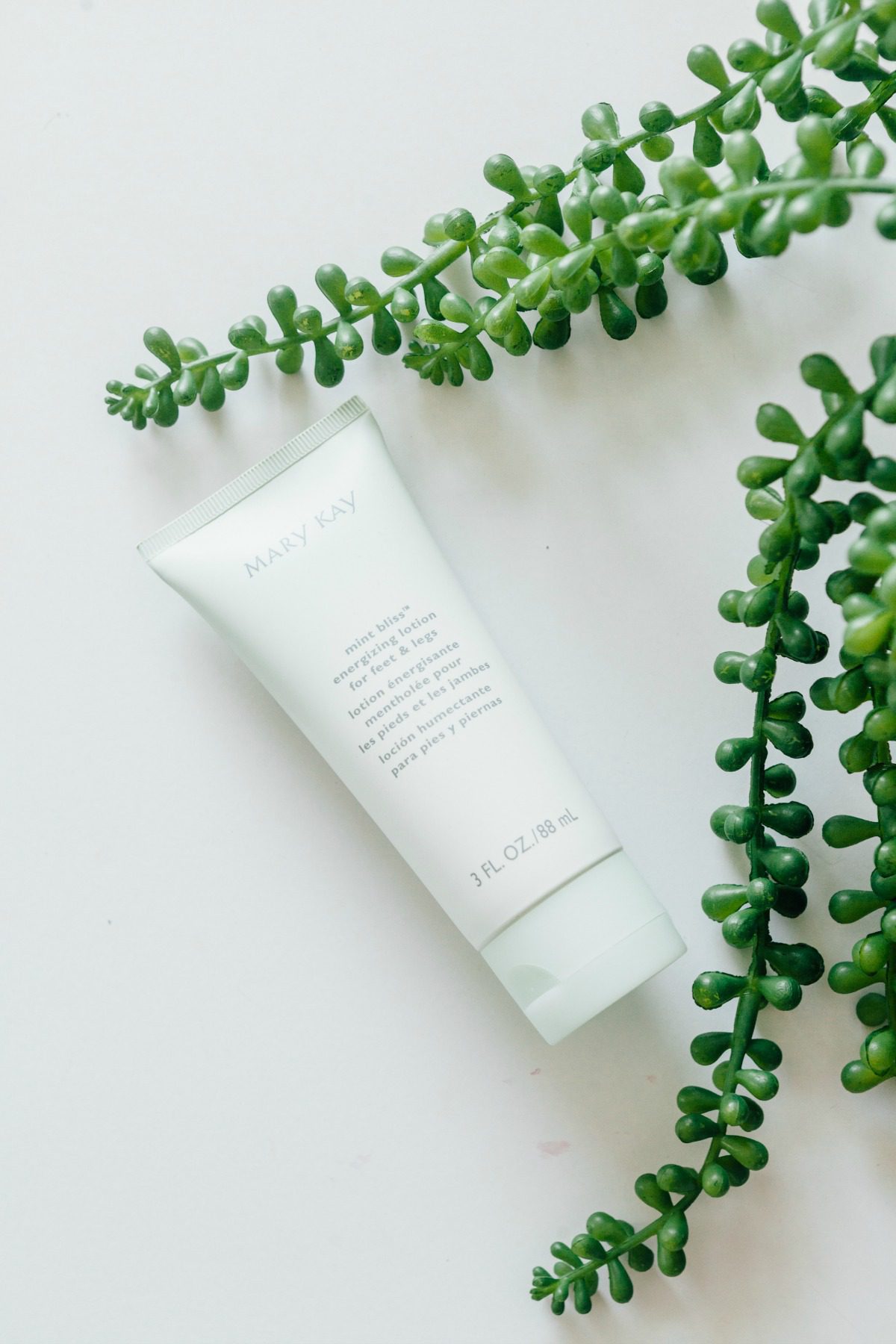 Mary Kay Mint Bliss Energizing Lotion for Feet & Legs for Spring Skincare 