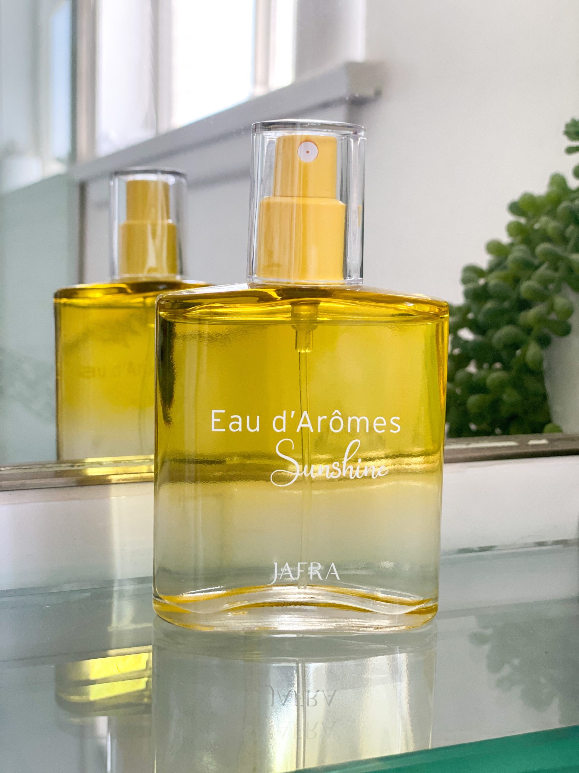 Fragrance That Brings the Sunshine photographed in the bathroom