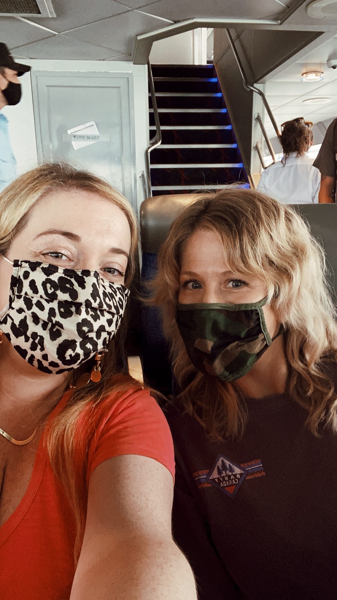 two women taking a selfie as they travel to Catalina Island 